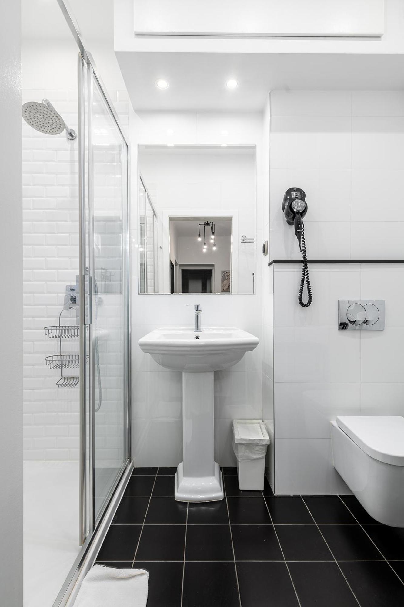 Apartament Rentplanet - Chmielna Warszawa