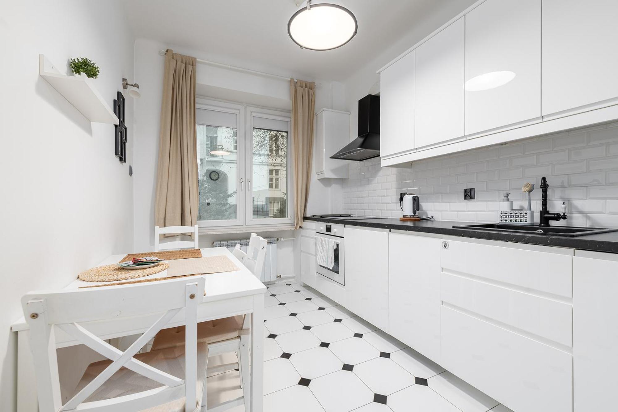Apartament Rentplanet - Chmielna Warszawa