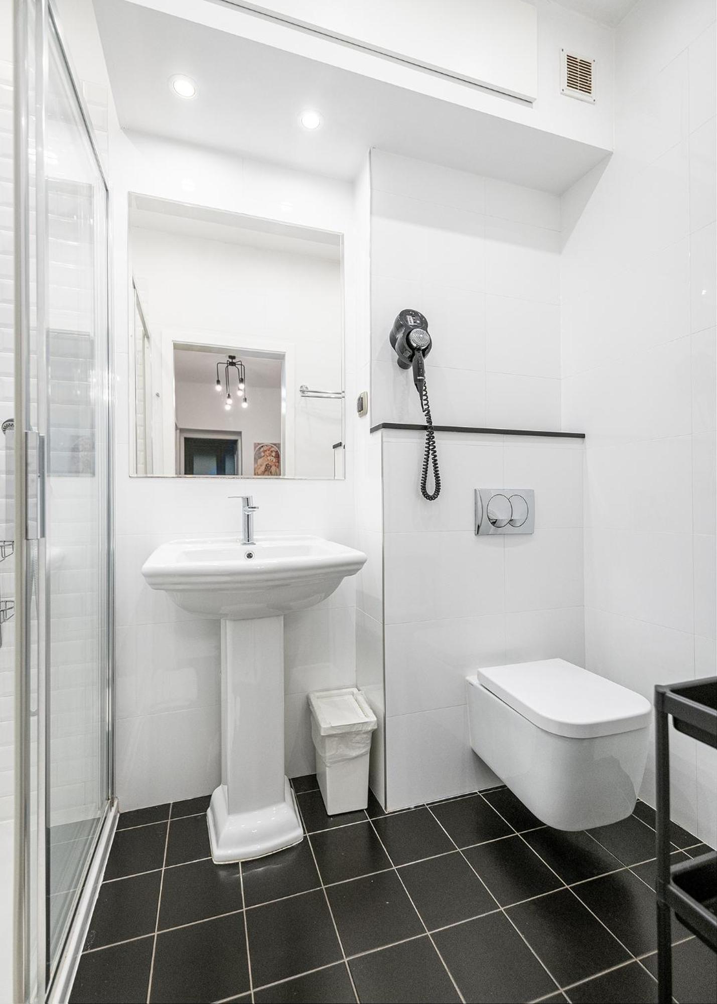 Apartament Rentplanet - Chmielna Warszawa